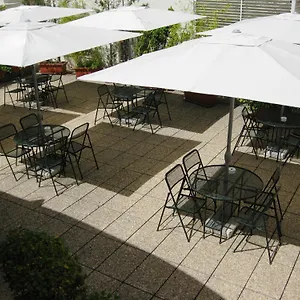 מלון Travel Park