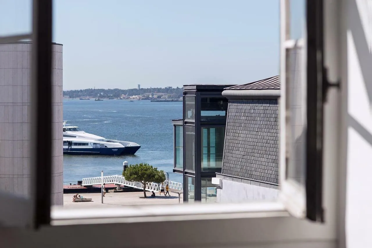 *** Guest house Lost Lisbon :: Cais House Portugal